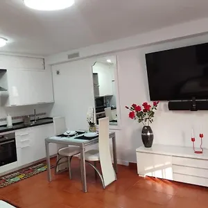 Apto Ary Apartamento La Jaca